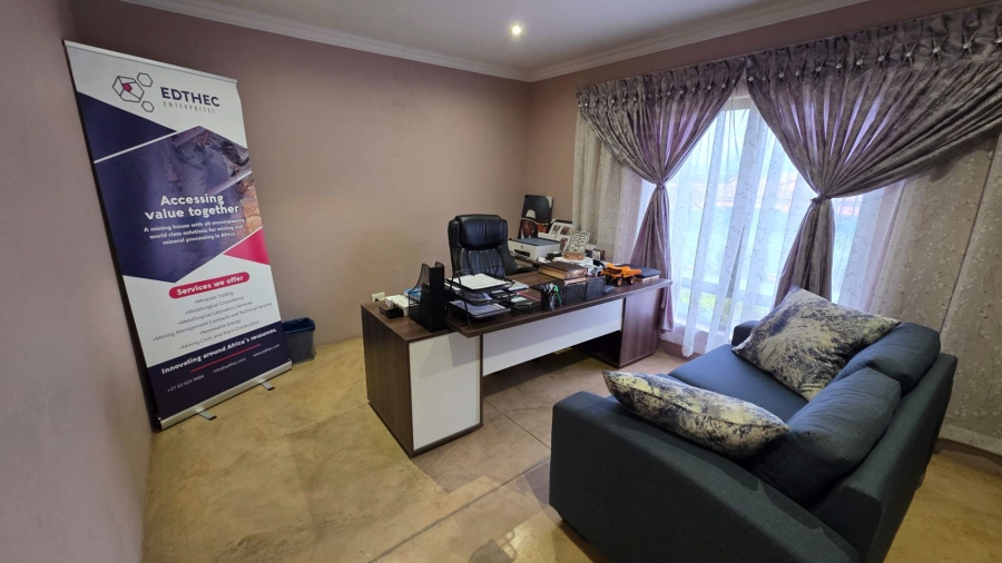 4 Bedroom Property for Sale in Broederstroom North West